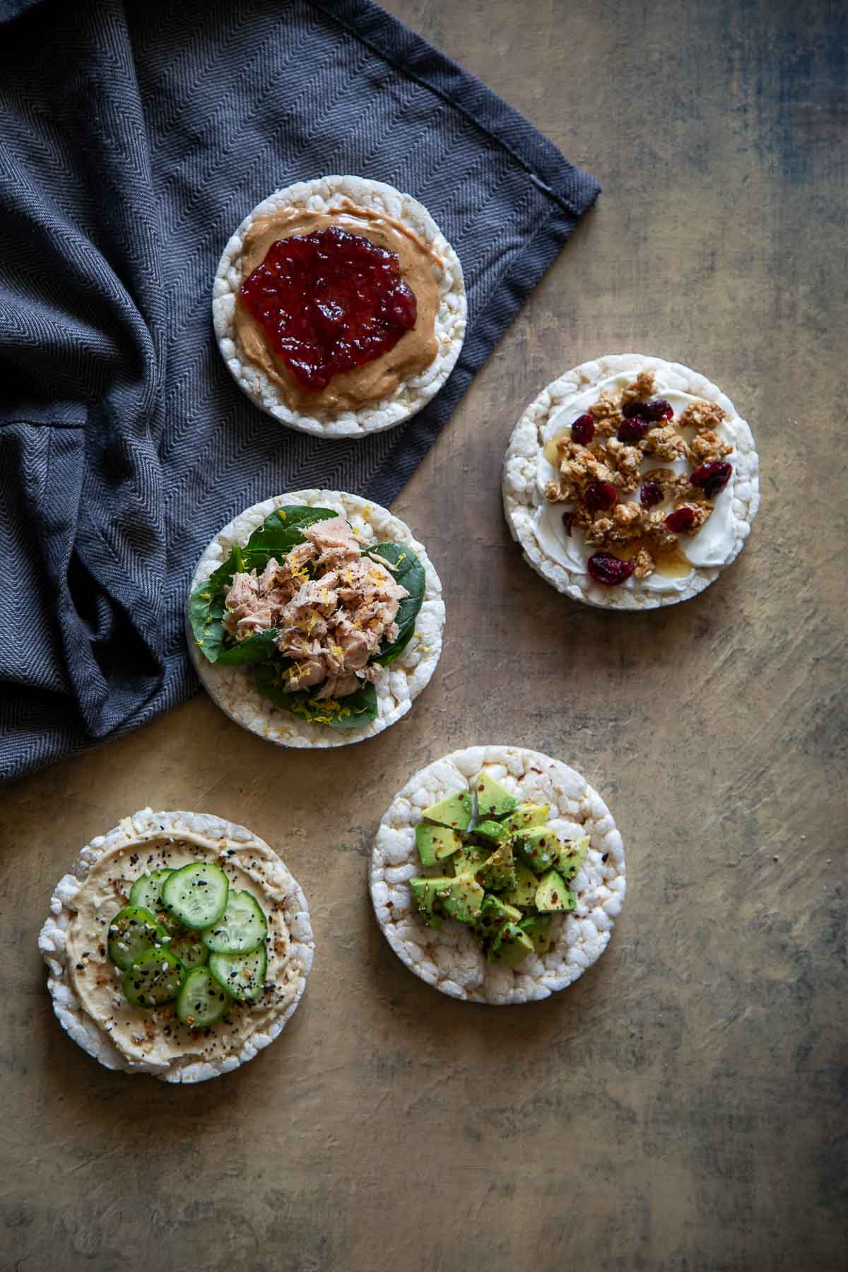 Easy Owl Rice Cakes - Mess for Less