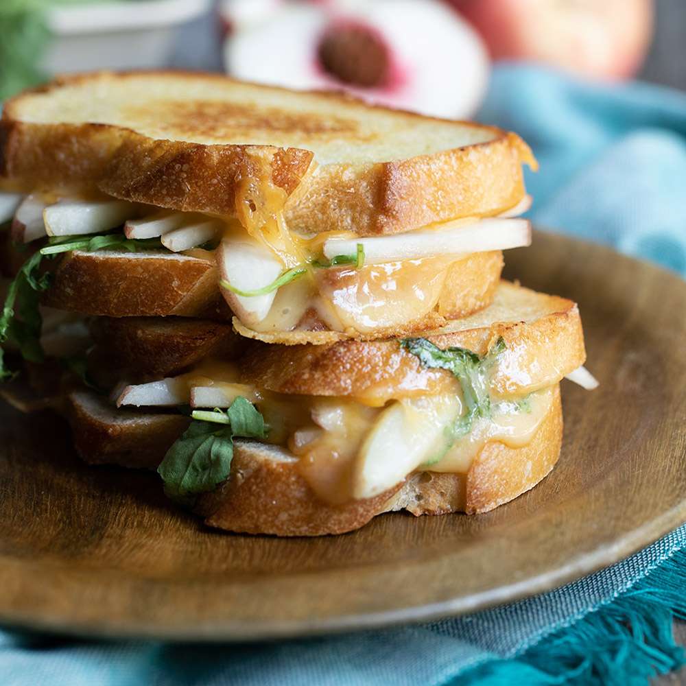 Peach Grilled Cheese w. Smoked Cheddar | Luci's Morsels